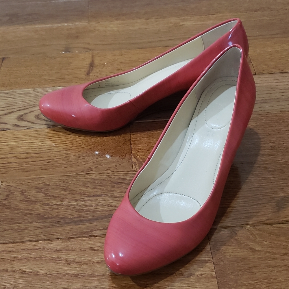 Calvin Klein Wedge